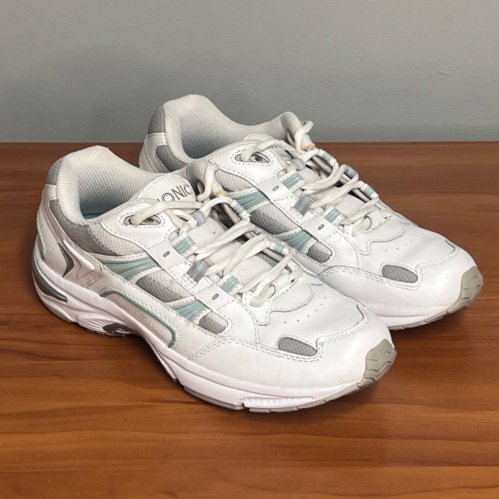 Vionic Walker Classic Leather Women’s Sneakers Si… - image 2